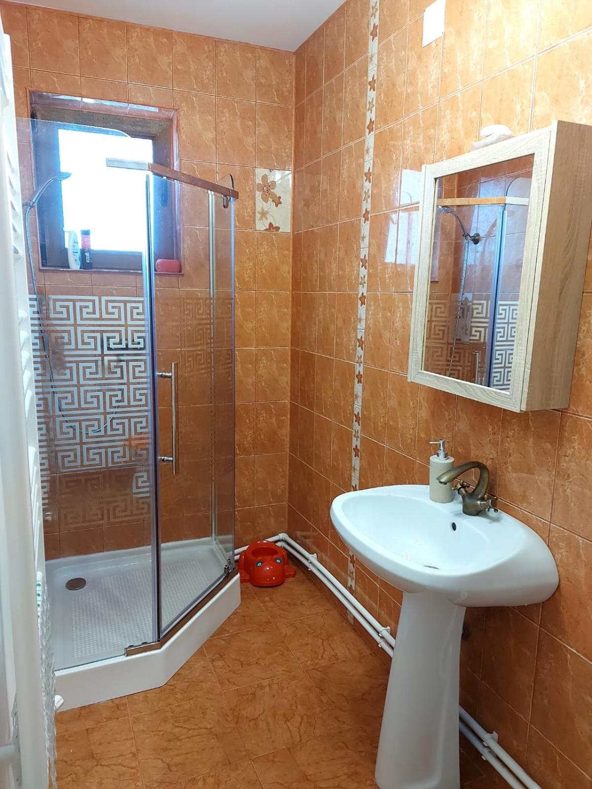 B House Bușteni Dış mekan fotoğraf